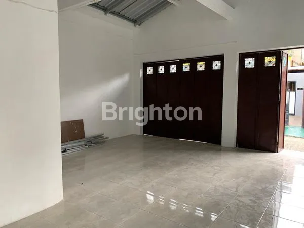 image DIJUAL RUMAH HOOK 2 LANTAI SIAP HUNI AREA BEDALI AGUNG LAWANG KABUPATEN MALANG (4)