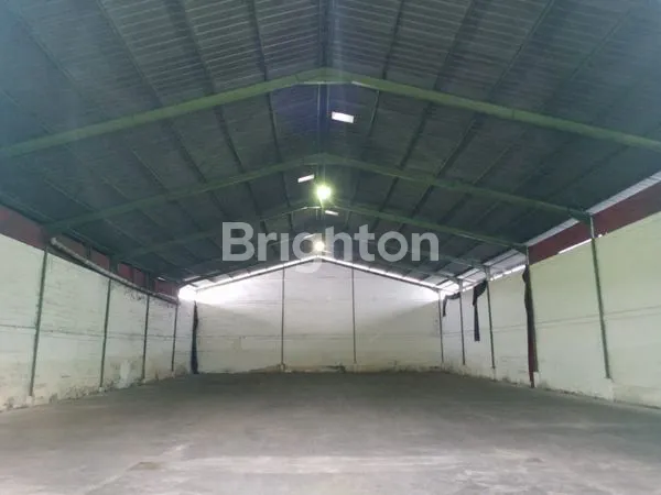 image GUDANG SIAP HUNI LOKASI SANGAT STRATEGIS (2)