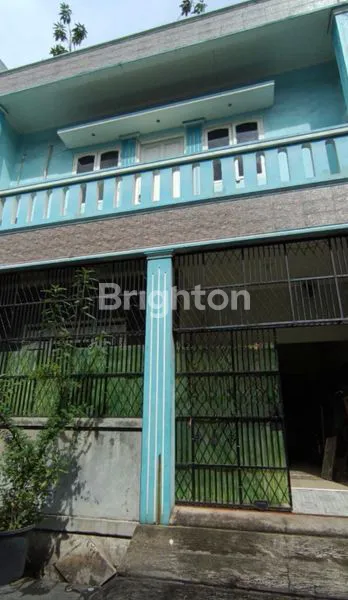 image RUMAH 3 LANTAI DI JELAMBAR (1)