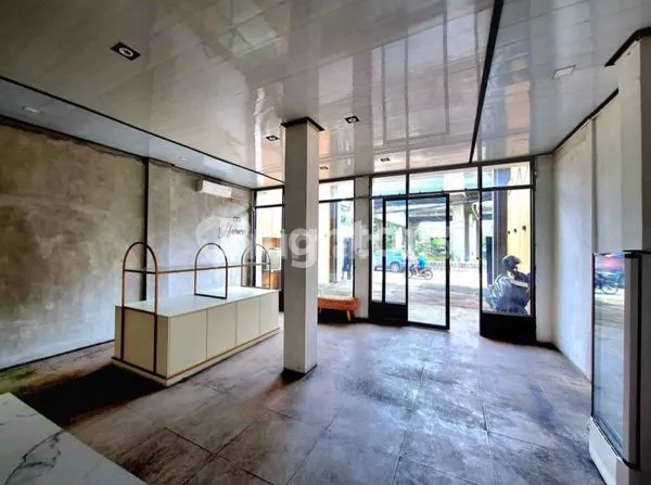 image RUKO STRATEGIS 2 LANTAI DI PONDOK TJANDRA, SIDOARJO (2)