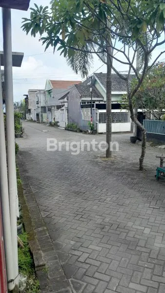 image DIJUAL RUKO SIAP PAKAI. LOKASI DEKAT JALAN RAYA BLITAR TULUNGAGUNG. COCOK BUAT USAHA TOKO, KANTOR DLL.  (8)