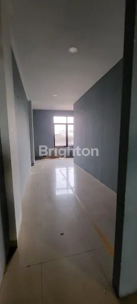 image RUKO 4 LANTAI LUAS & SIAP USAHA — JANTUNG TEBET || LOKASI STRATEGIS & AKSES SUPER LENGKAP! (3)