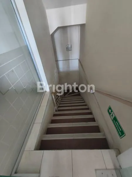 image PROPERTI PREMIUM 3 LANTAI, LT 282M², LOKASI STRATEGIS DENPASAR (6)