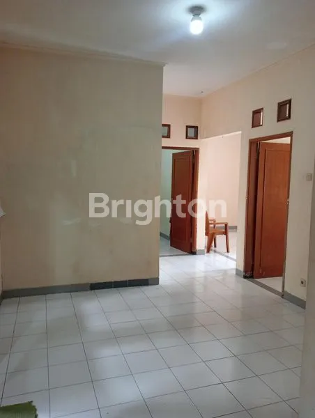 image HUNIAN EKSKLUSIF DENGAN BANGUNAN PENUH, DESAIN NYAMAN, DAN LINGKUNGAN ELITE & TENANG. LOKASI SANGAT STRATEGIS DI JALUR MALANG–BATU, COCOK UNTUK TEMPAT TINGGAL KELUARGA MAUPUN INVESTASI JANGKA PANJANG. (6)