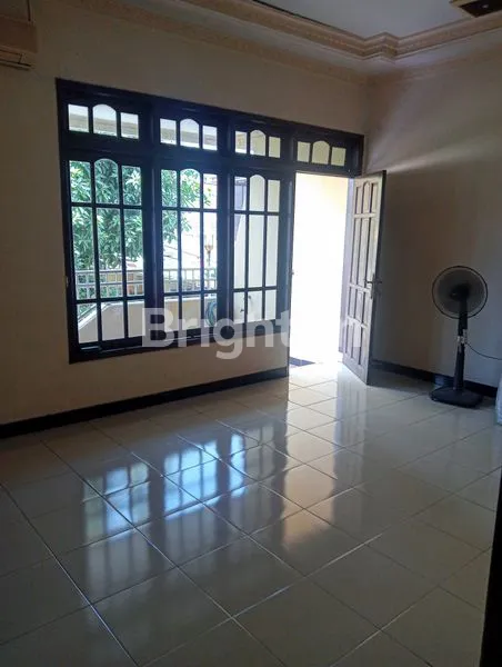 image RUMAH EKSKLUSIF 3 LANTAI DI SIDOKARE ASRI SIDOARJO (6)