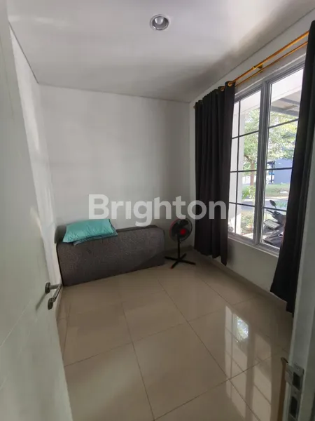 image DIJUAL RUMAH SEMI FURNISHED 5 KT DI JAKARTA GARDEN CITY CLUSTER LASEINE SHM (5)