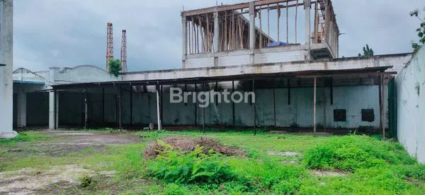 image TANAH  PLUS  GUDANG STRATEGIS PINGGIR JALAN RAYA  UNTUNG SUROPATI  750M2 ( PLUS  250M2) (3)
