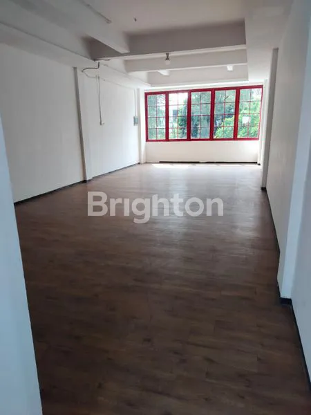 image RUKO STRATEGIS SIAP HUNI DI NOL JALAN RAYA DARMO PERMAI TIMUR, DEKAT RAYA KUPANG BARU, MAYJEND SUNGKONO, DUKUH KUPANG (5)