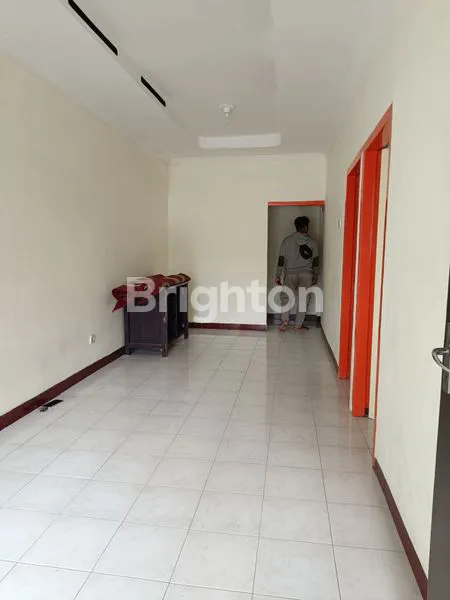 image RUMAH SIAP HUNI DI SUKODAMI BELAKANG SAMSAT MANYAR DEKAT GUBENG  (3)