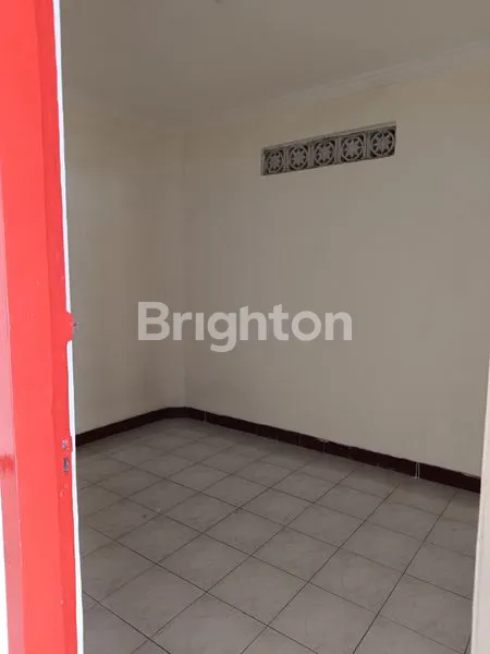 image RUMAH SIAP HUNI DI SUKODAMI BELAKANG SAMSAT MANYAR DEKAT GUBENG  (5)