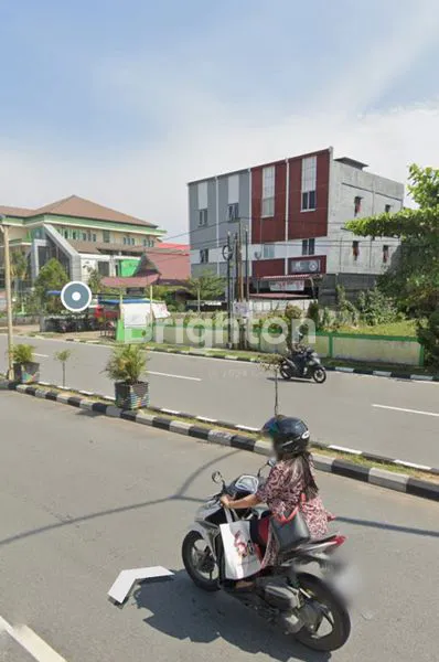 image RUKO 3 LANTAI STRATEGIS SIAP DITEMPATI JALAN LETJEN SUTOYO PONTIANAK (4)