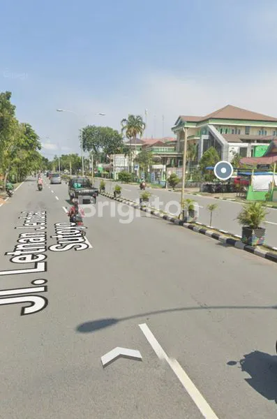 image RUKO 3 LANTAI STRATEGIS SIAP DITEMPATI JALAN LETJEN SUTOYO PONTIANAK (6)