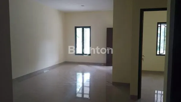 image RUMAH BARU 2 LT DI CLUSTER DELIMA ALAM SUTERA TANGERANG (2)