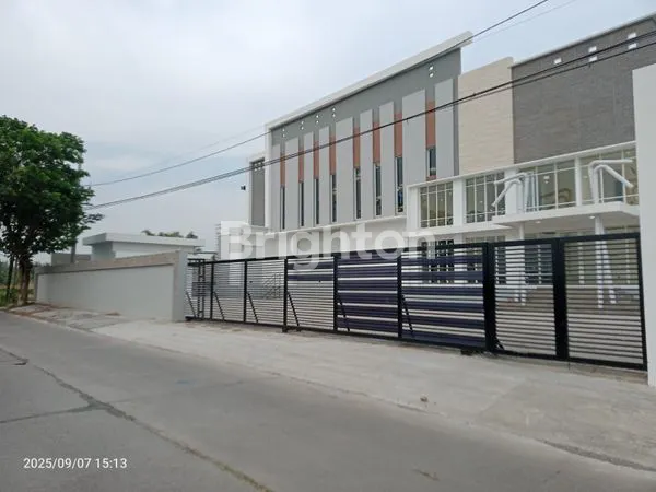 image GUDANG MODERN 2 LANTAI, SHM, LT 4.930 M² (8)