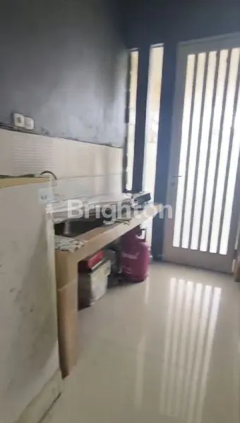 image RUMAH 3 KAMAR TIDUR DEKAT SAWOJAJAR DAN GERBANG TOL (7)