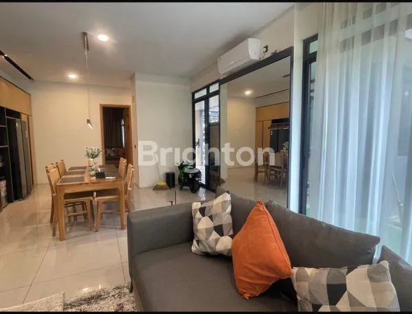 image RUMAH MEWAH 2 LANTAI DI KOTA BARU PARAHYANGAN, BEBAS BANJIR (2)