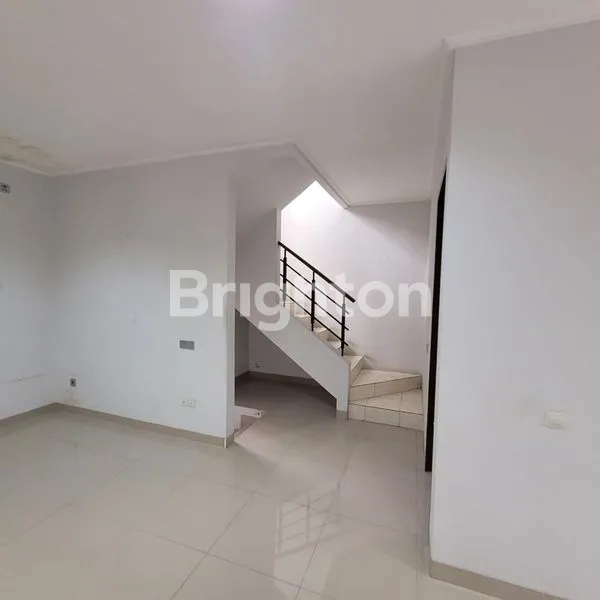 image RUMAH RAPI TERAWAR 2 LT DI SERENADE GADING SERPONG  TANGERANG (2)