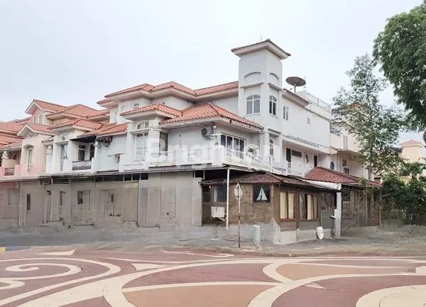 image RUMAH MEWAH POSISI HOOK BUKIT GADING MEDITERANIA (1)