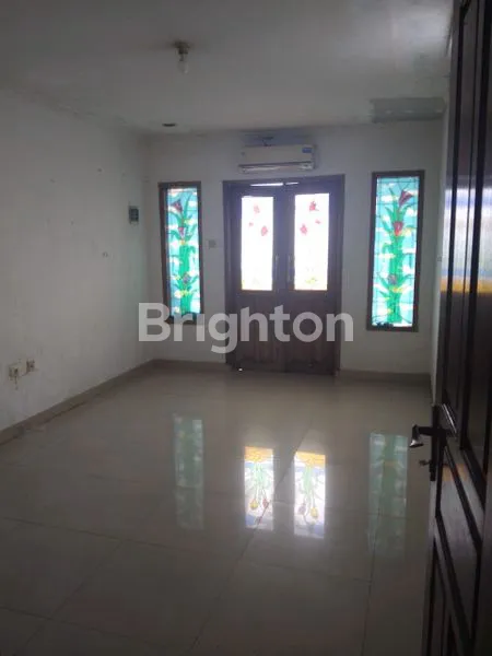 image RUMAH 3 1/2LANTAI DI SUNTER JAYA . (4)