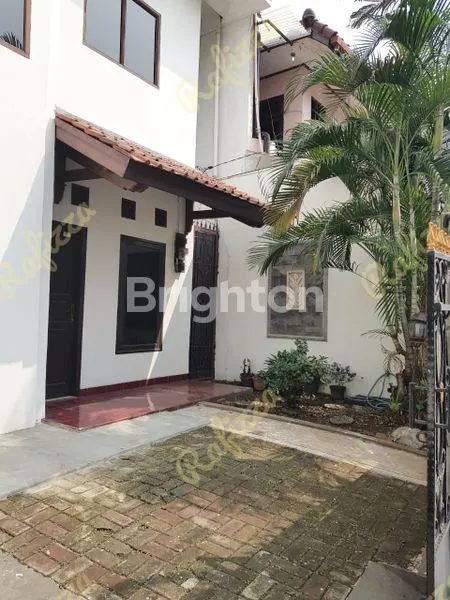 image DISEWAKAN RUMAH DIDAERAH TEBET BARAT JAKARTA SELATAN (1)
