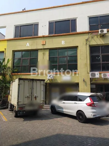 image RUKO SEGI DELAPAN (1)