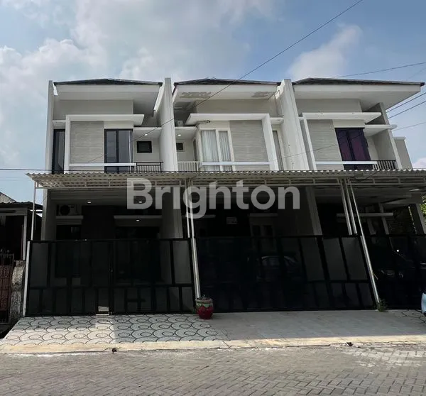 image RUMAH BARU MINIMALIS MODERN 2 LANTAI KUTISARI INDAH UTARA  (1)