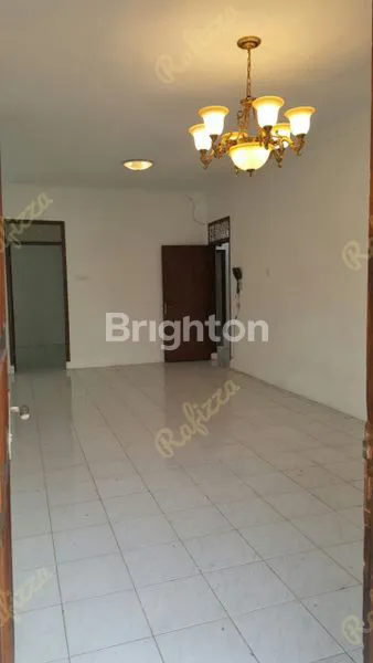 image DISEWA RUMAH DI DAERAH MENTENG DALAM PANCORAN JAKARTA SELATAN (5)