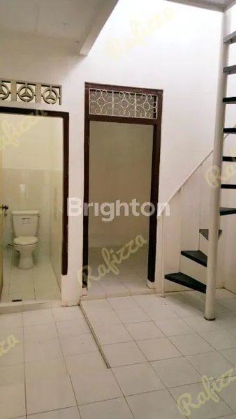 image DISEWA RUMAH DI DAERAH MENTENG DALAM PANCORAN JAKARTA SELATAN (7)