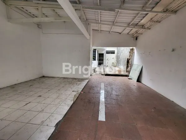 image RUMAH LUAS 360M² DI LEBAK ARUM, HARGA HITUNG TANAH! (8)
