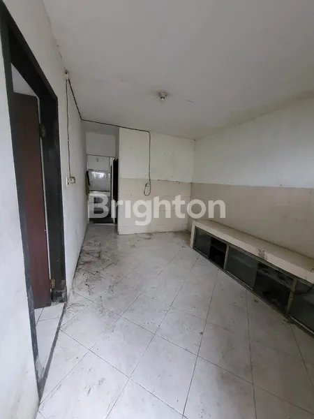 image RUMAH LUAS 360M² DI LEBAK ARUM, HARGA HITUNG TANAH! (6)