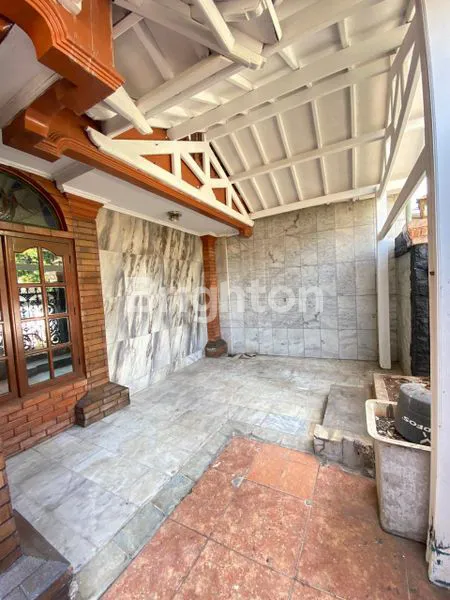 image DIJUAL RUMAH DIDAERAH TEBET JAKARTA SELATAN (4)