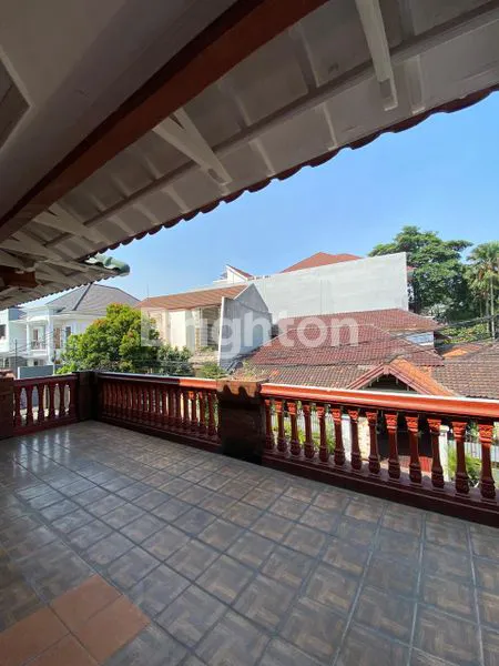 image DIJUAL RUMAH DIDAERAH TEBET JAKARTA SELATAN (8)