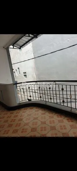 image DI SEWAKAN RUMAH 2 LT BAGUS TANJUNG DUREN (8)