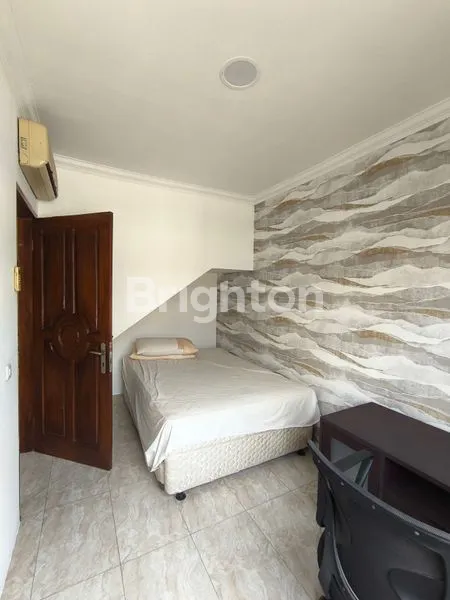 image TOWN HOUSE 2 LANTAI SIAP HUNI DI LIPPO KARAWACI TANGERANG (3)