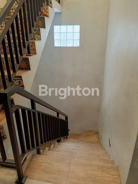 image RUMAH MERUYA UTARA SIAP HUNI SANGAT COCOK BUAT KOST JAKARTA BARAT YIELD TINGGI DEKAT KAMPUS DAN CBD PURI (5)