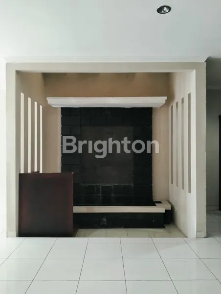 image LOKASI STRATEGIS RUMAH 2 LANTAI SIAP HUNI DI DALAM CLUSTER YANG NYAMAN DAN ASRI LEGENDA WISATA CIBUBUR, GUNUNG PUTRI, BOGOR ,JAWA BARAT  (3)