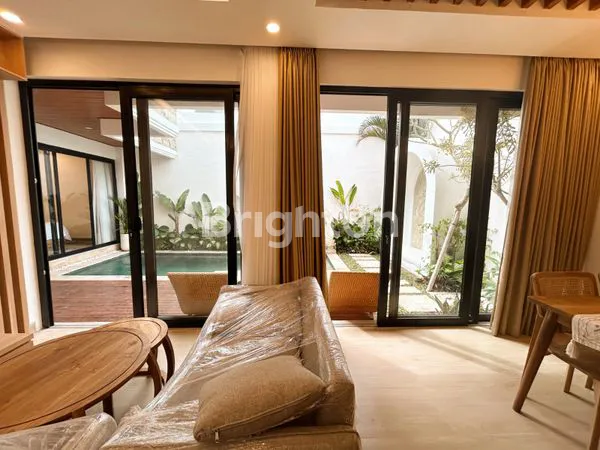 image TROPICAL MODERN VILLA DIJUAL ATAU DISEWAKAN SIAP HUNI (1)