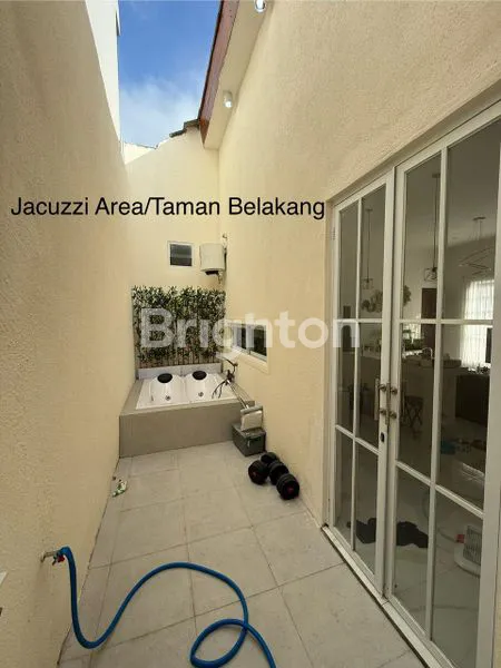 image RUMAH BARU HOOK SEMI FURNISH DENGAN JACUZZI – GRIYA JIMBARAN (7)