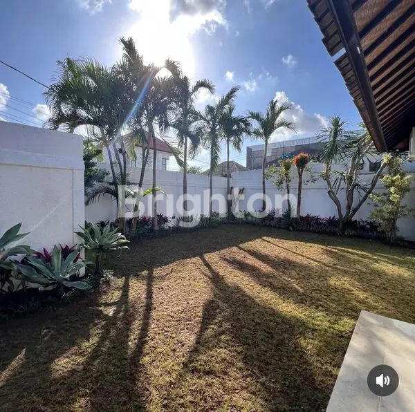 image DISEWAKAN VILLA DI SEMINYAK HARGA 220JT PER TAHUN (3)