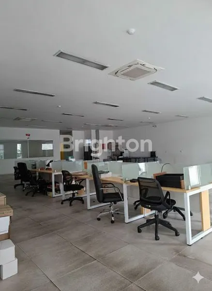 image DISEWAKAN GUDANG UKURAN 4000M² LOKASI STRATEGI TAMAN TEKNO BSD SERPONG TANGERANG SELATAN  (5)