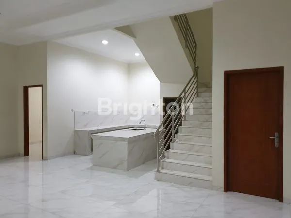 image HUNIAN STRATEGIS DI KOMPLEKS KFT, 5 KT & 5 KM (8)