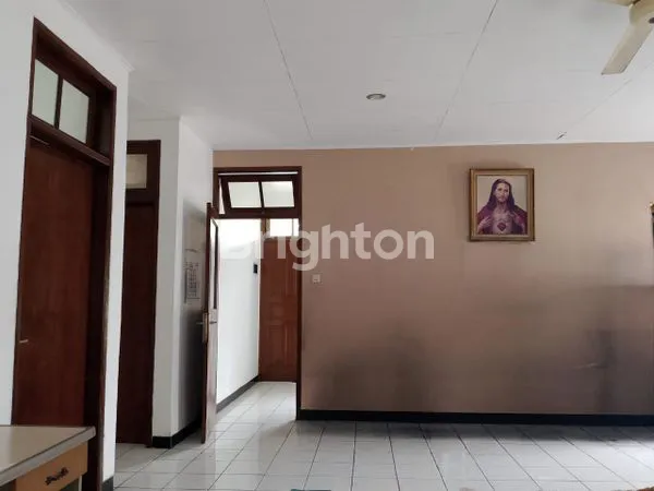 image HARGA TURUN LAGI!!! RUMAH CANTIK SIAP HUNI DIJUAL DI GRIYA CIMANGGIS  : LT: 207 M2 (8)