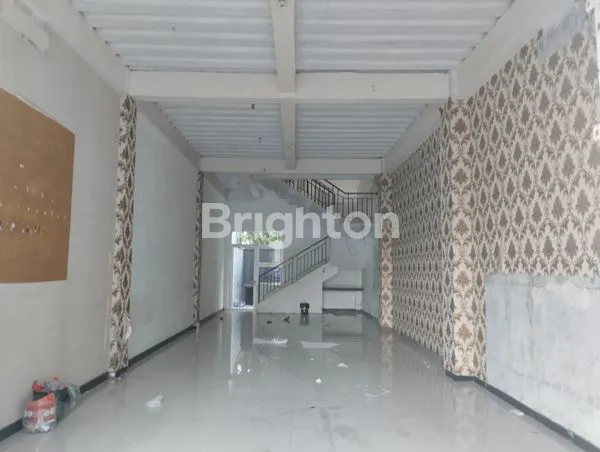 image DISEWAKAN RUKO BAGUS 3 LANTAI DI ARTERI (4)