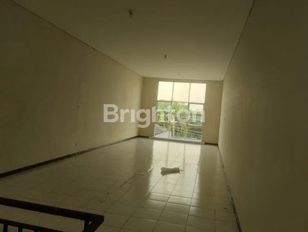 image DISEWAKAN RUKO BAGUS 3 LANTAI DI ARTERI (2)