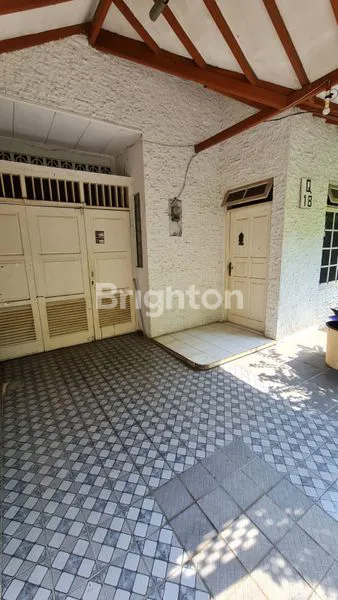 image JUAL PERUMAHAN KAWASAN PREMIUM DEKAT ITC CIPULIR.GANDARIA CITY .ITC PERMATA HIJAU .SUASANA RUMAH NYAMAN ASRI HADAP TAMAN . 2 ROW MOBIL BEBAS BANJIR . (2)