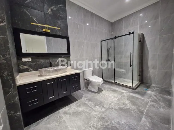 image RUMAH MEWAH 2 LANTAI DI JOGLO, LT 200M² (3)