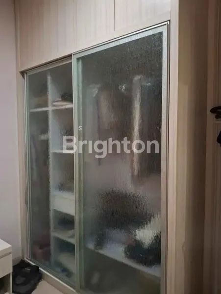 image DIJUAL CEPAT RUMAH BAGUS SIAP HUNI DI DAERAH DEKAT MERR, SELANGKAH KE PAKUWON CITY MALL (5)