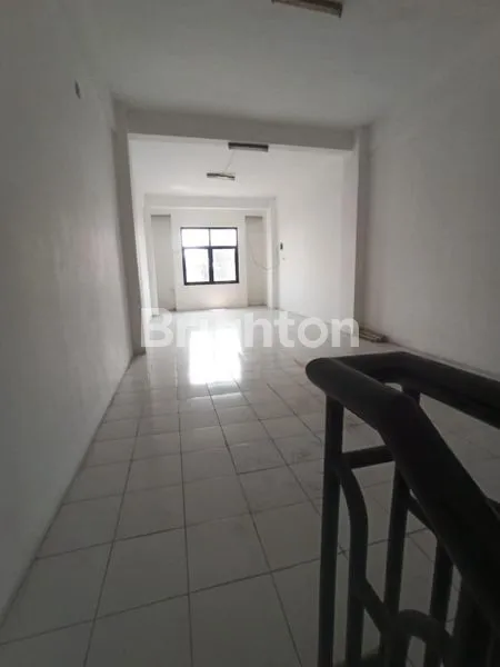 image RUKO 3,5 LANTAI DI JEMURSARI, LOKASI STRATEGIS (4)