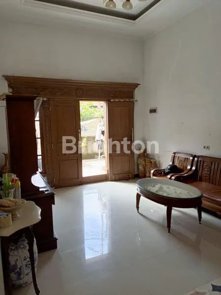 image RUMAH LUAS BAGUS STRATEGIS MERUYA JAKARTA BARAT (3)