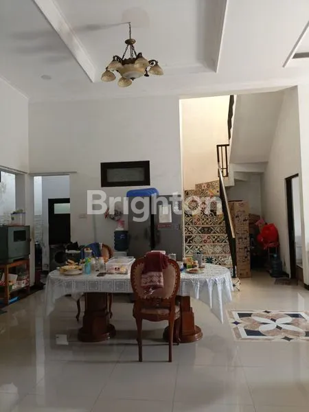 image RUMAH LUAS BAGUS STRATEGIS MERUYA JAKARTA BARAT (1)